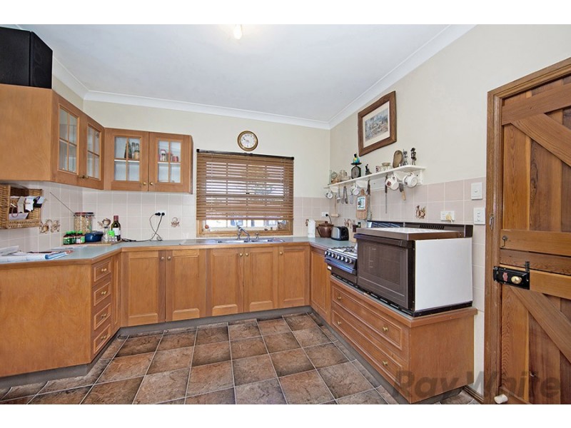 2 Hay Street, Gorokan NSW 2263