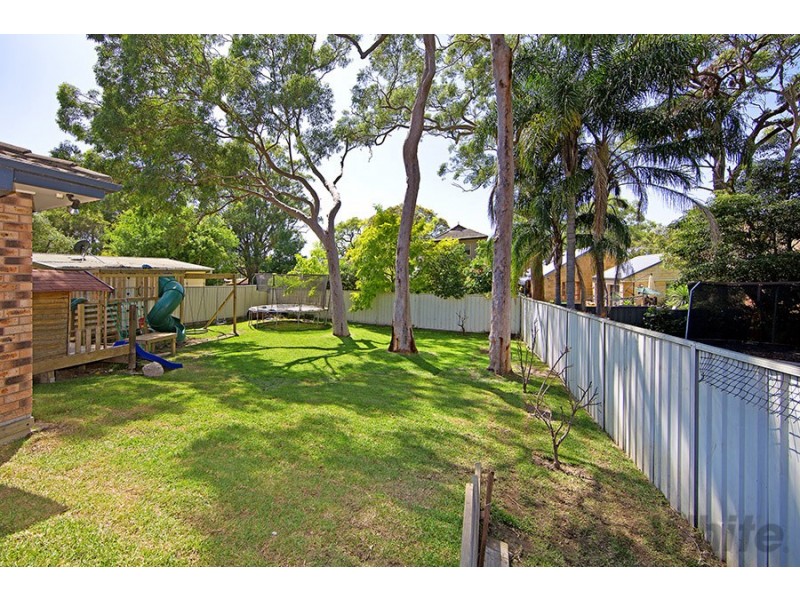 15 Huene Avenue, Budgewoi NSW 2262
