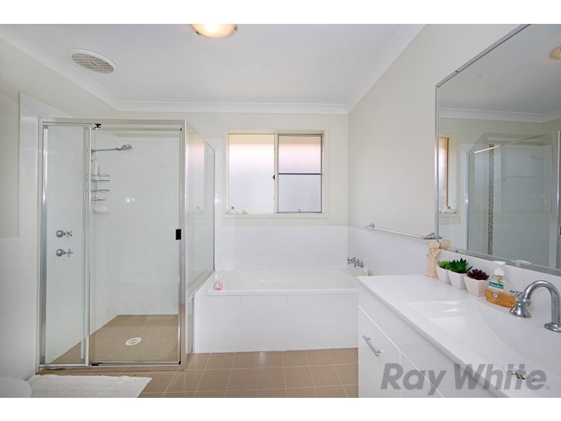 24 Drovers Way, Wadalba NSW 2259