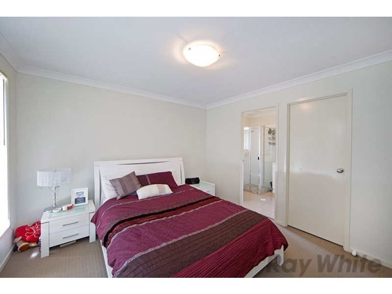 24 Drovers Way, Wadalba NSW 2259