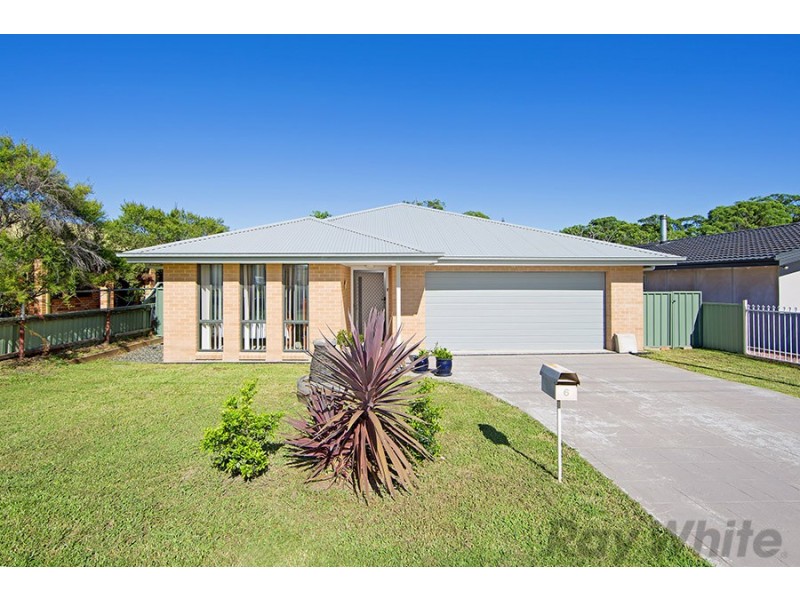 6 Kanimbla Avenue, Charmhaven NSW 2263