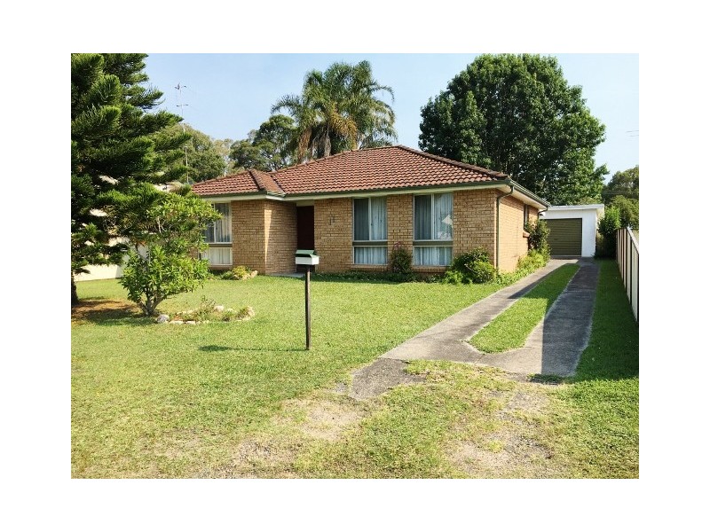 11 Fifth Avenue, Toukley NSW 2263