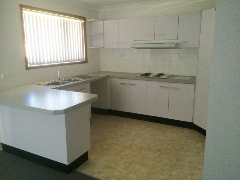 36 Twin Lakes Drive, Lake Haven NSW 2263