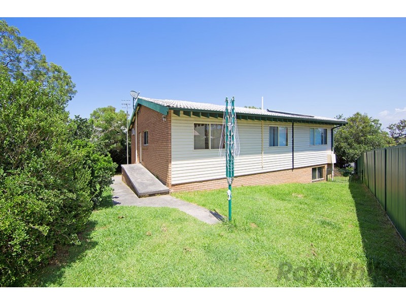 25 Lauren Avenue, Lake Munmorah NSW 2259