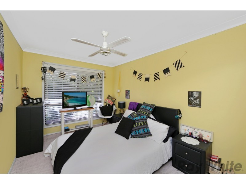 1 Maheno Avenue, Blue Haven NSW 2262