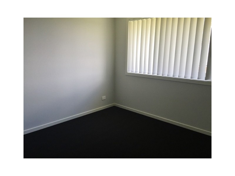 16 Voyager Street, Wadalba NSW 2259