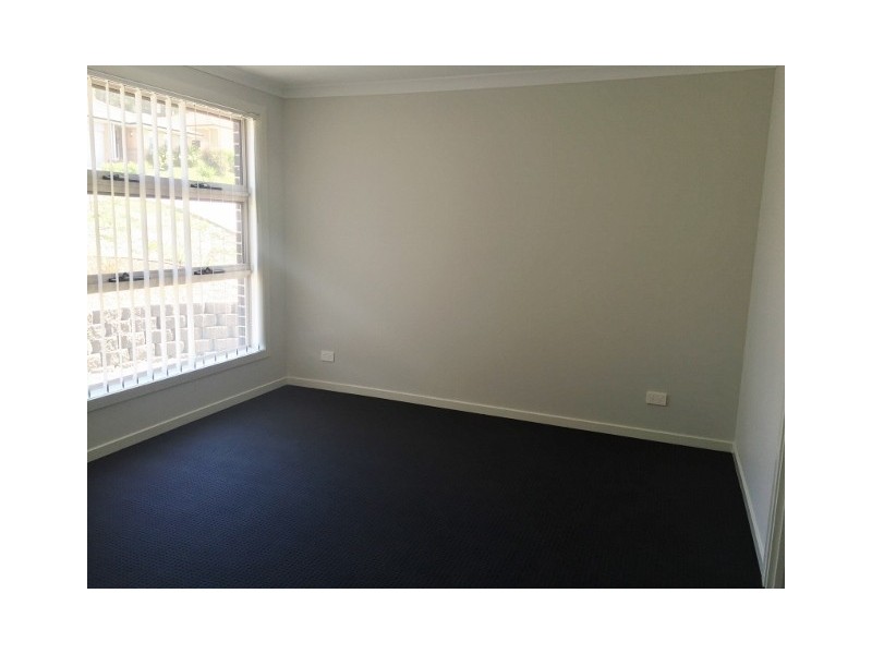 16 Voyager Street, Wadalba NSW 2259