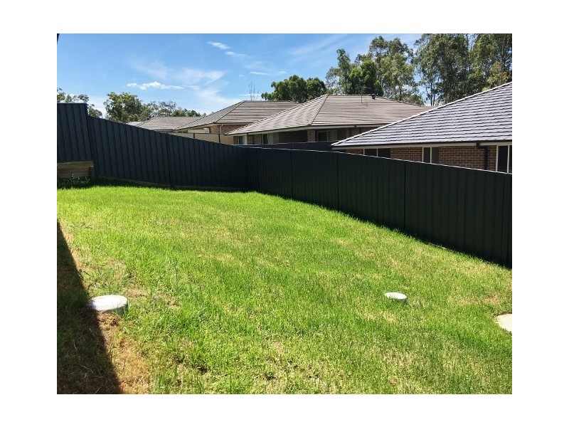 16 Voyager Street, Wadalba NSW 2259