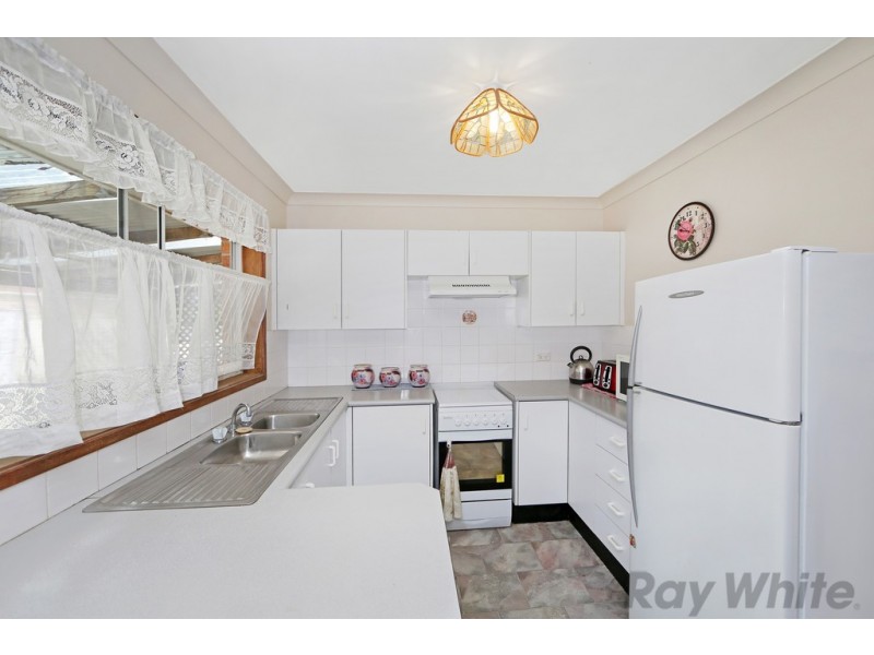 5 Parton Close, Buff Point NSW 2262
