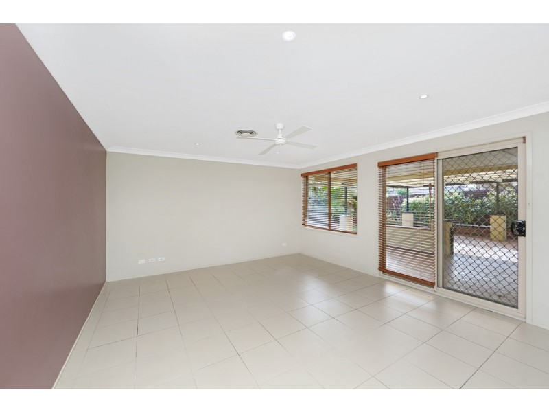 2 Cascades Road, Woongarrah NSW 2259