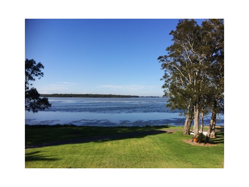 86 Diamond Head Drive, Budgewoi NSW 2262