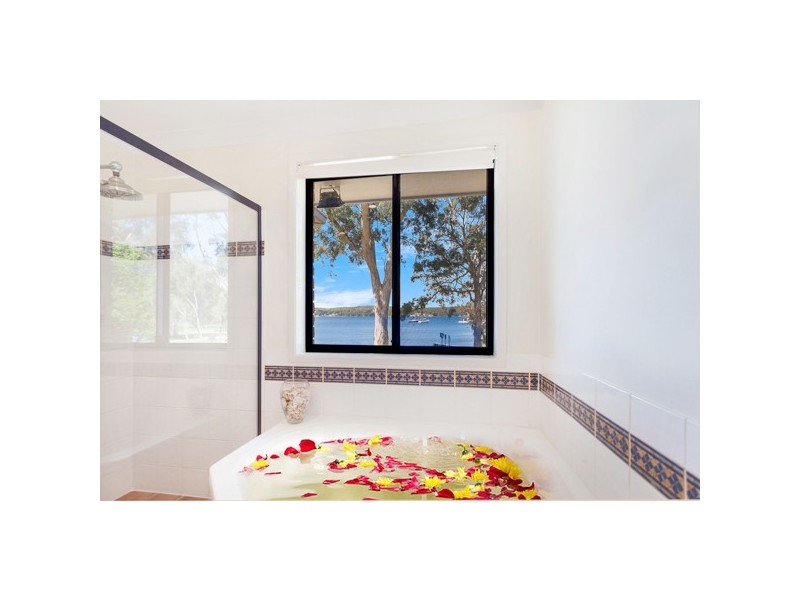 90 Noamunga Crescent, Gwandalan NSW 2259