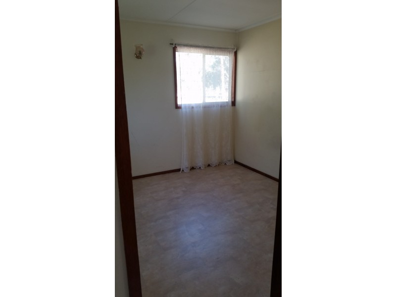 2 Liamena Avenue, San Remo NSW 2262