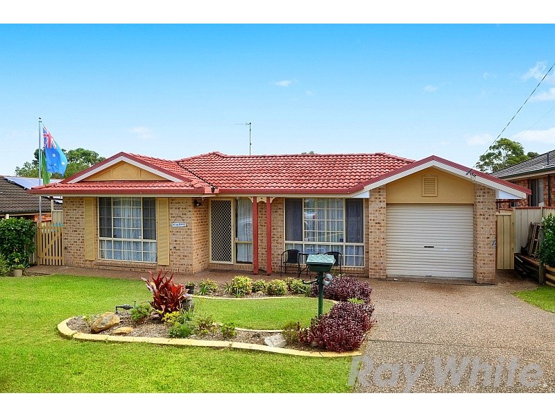 6 Loongana Crescent, Blue Haven NSW 2262