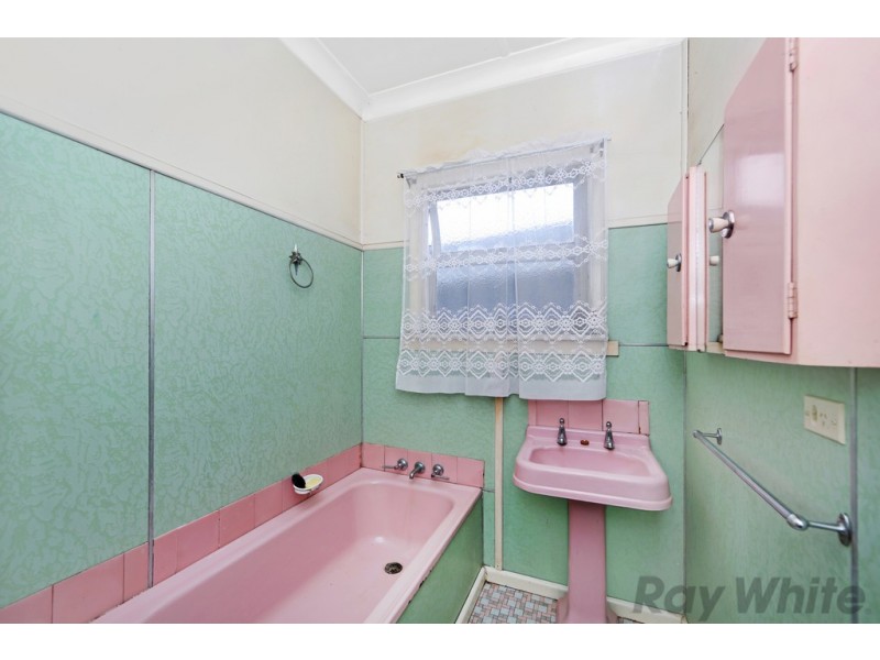 23 Cornish Avenue, Killarney Vale NSW 2261