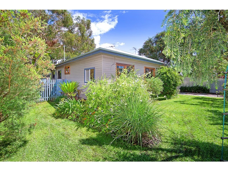 147 Tuggerawong Road, Wyongah NSW 2259