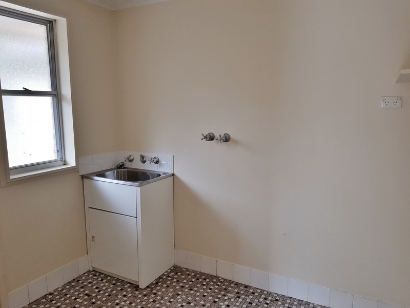 8 Somers Drive, Watanobbi NSW 2259