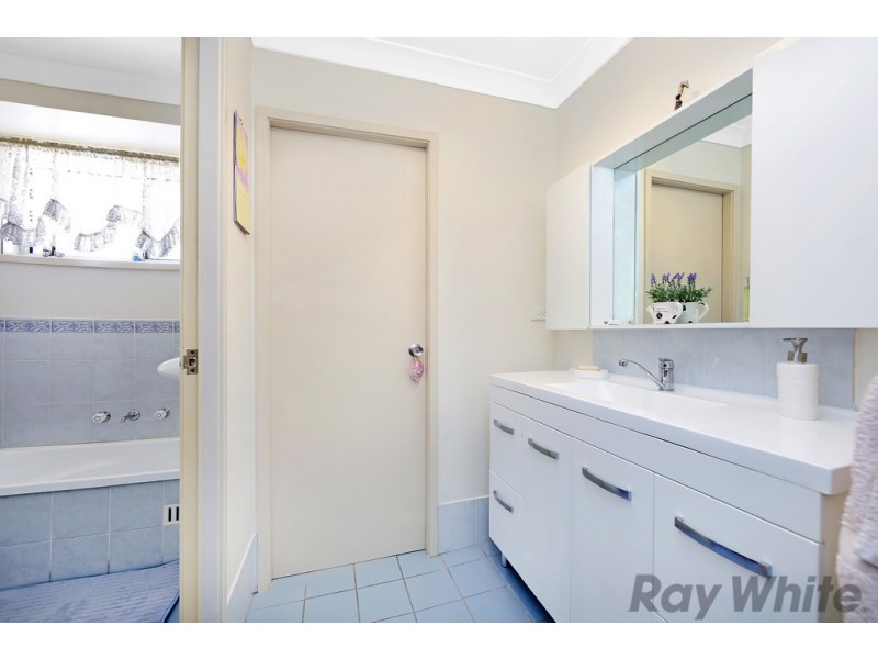 18 Scribbly Gum Close, San Remo NSW 2262