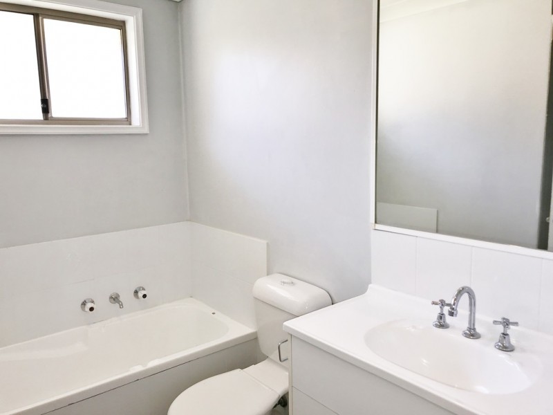 2 Rosella Circuit, Blue Haven NSW 2262