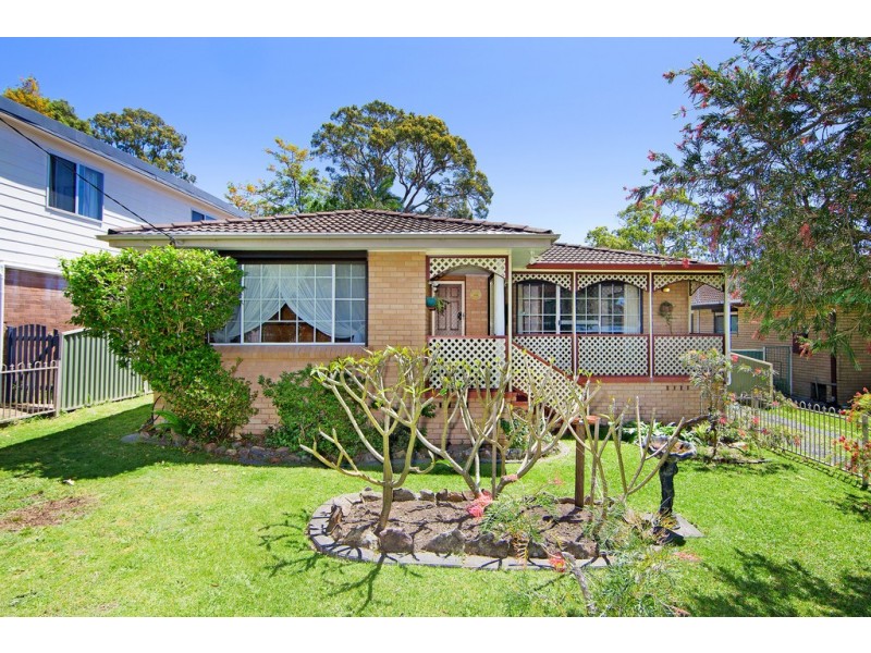 132 Sunrise Avenue, Budgewoi NSW 2262
