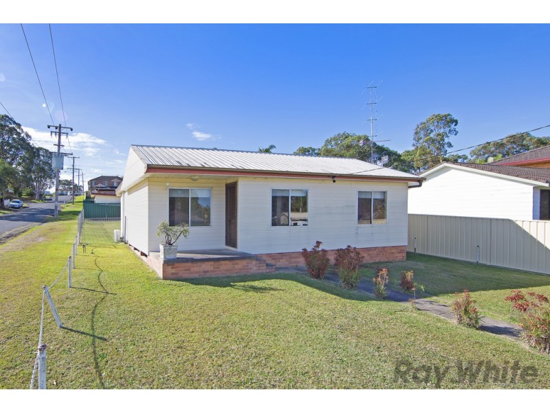 17 Laelana Avenue, Budgewoi NSW 2262