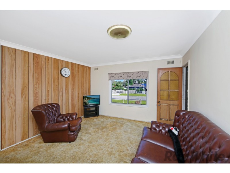 17 Laelana Avenue, Budgewoi NSW 2262