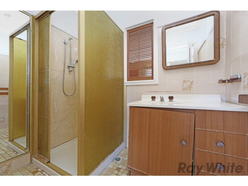 17 Laelana Avenue, Budgewoi NSW 2262