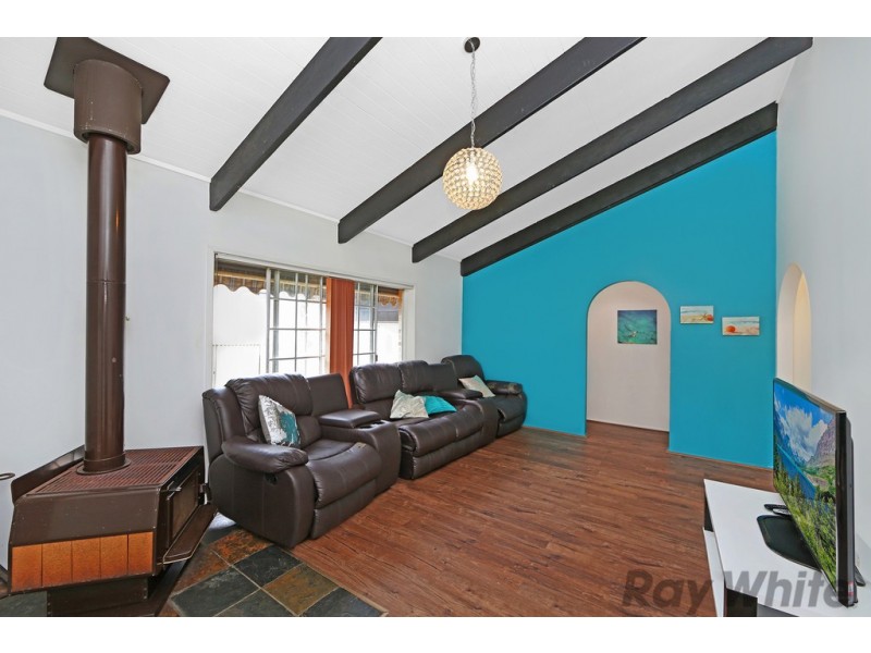 22 Lukela Avenue, Budgewoi NSW 2262