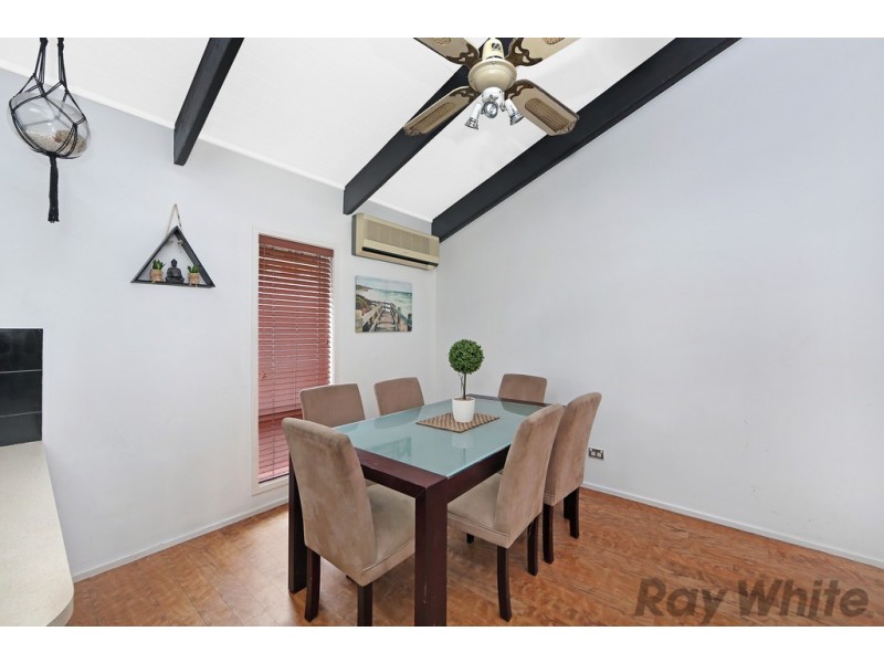 22 Lukela Avenue, Budgewoi NSW 2262