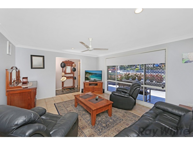 52 Swan Street, Kanwal NSW 2259