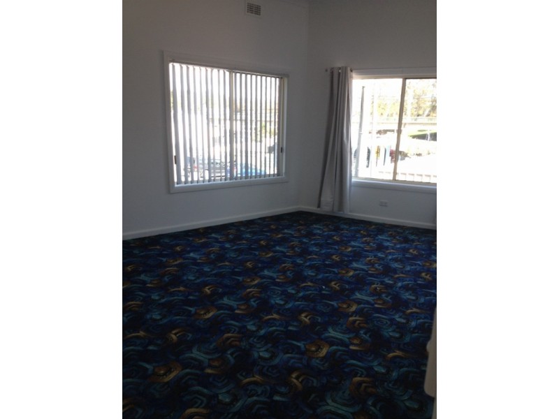 10 Ocean Street, Budgewoi NSW 2262