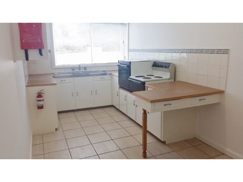 10 Ocean Street, Budgewoi NSW 2262