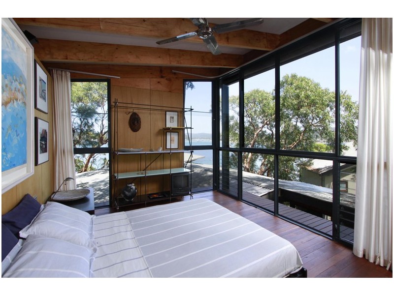 13 Hardys Bay Pde, Killcare NSW 2257