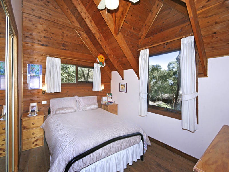 7 Wards Hill Road, Killcare Heights NSW 2257