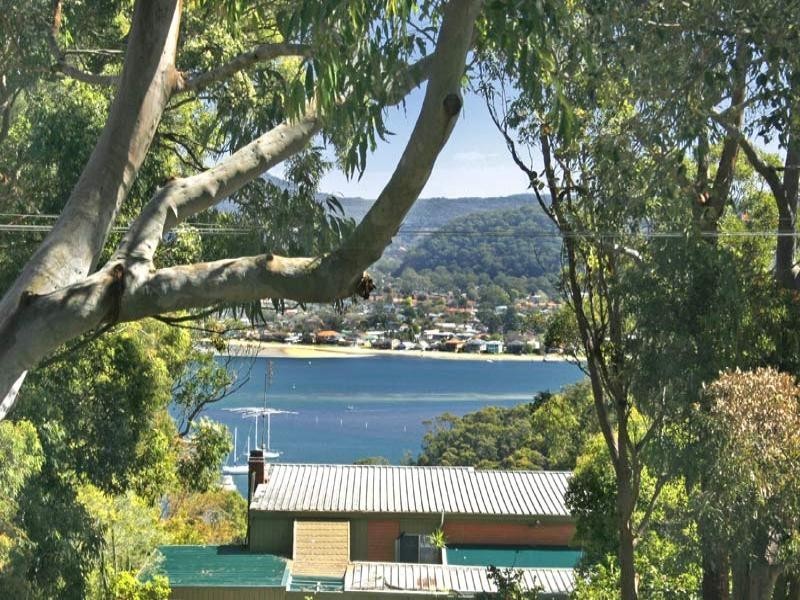 7 Wards Hill Road, Killcare Heights NSW 2257