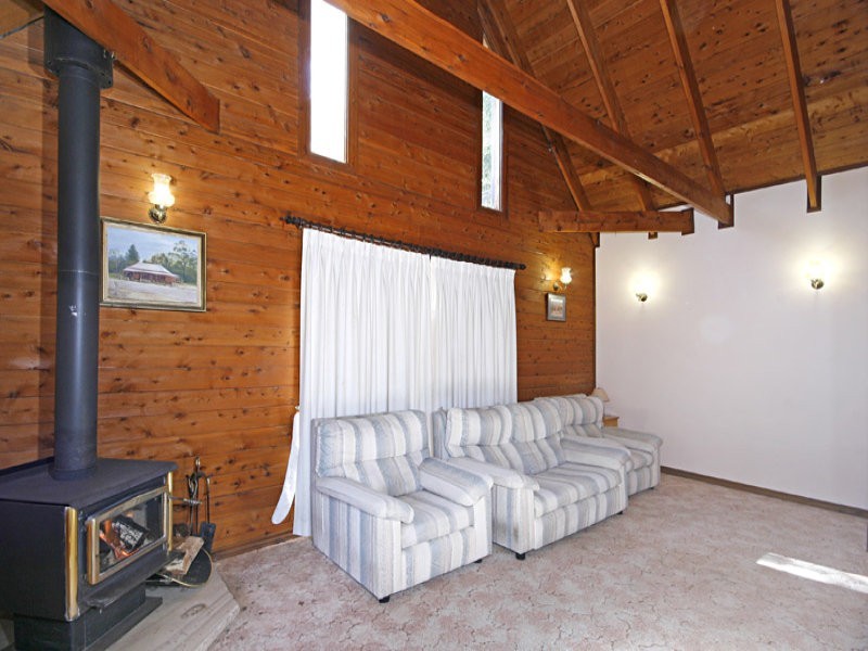 7 Wards Hill Road, Killcare Heights NSW 2257