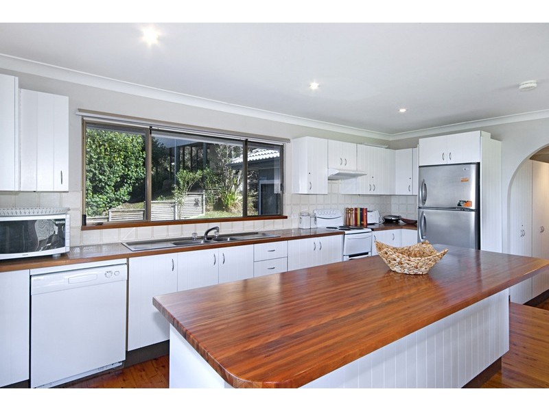 76 Beach Drive, Killcare NSW 2257