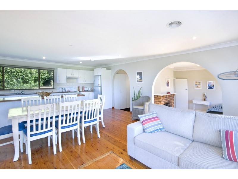 76 Beach Drive, Killcare NSW 2257