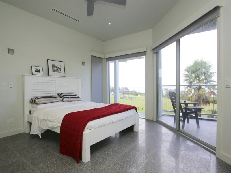 74 Beach Drive, Killcare NSW 2257