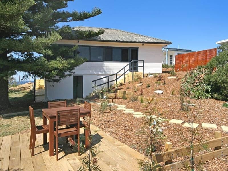11 Tudibaring Parade, Macmasters Beach NSW 2251