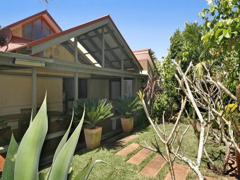 16 Three Points Avenue, Macmasters Beach NSW 2251