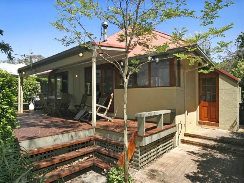 16 Three Points Avenue, Macmasters Beach NSW 2251