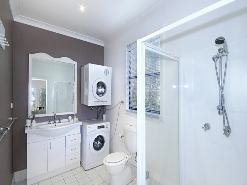 90 Araluen Drive, Hardys Bay NSW 2257