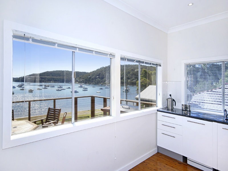 90 Araluen Drive, Hardys Bay NSW 2257
