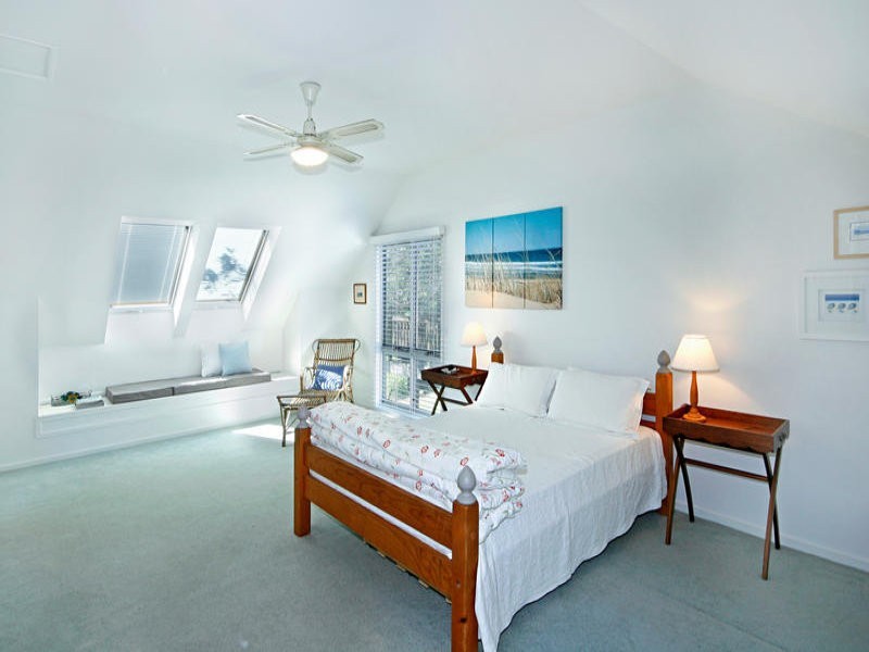 17 Beach Drive, Killcare NSW 2257