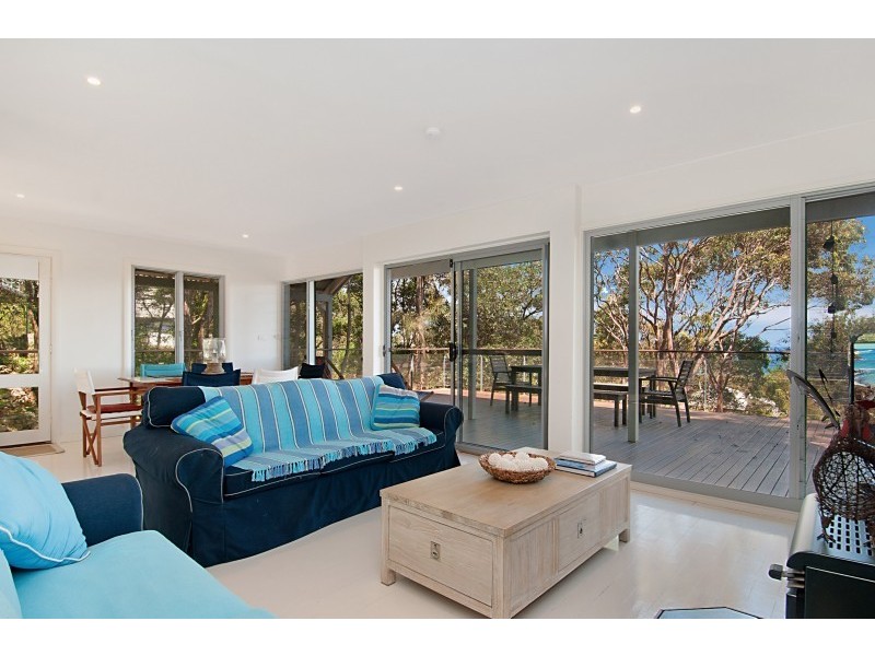 10 Anthony Crescent, Killcare NSW 2257