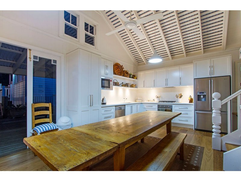 9 Hardys Bay Parade, Hardys Bay NSW 2257