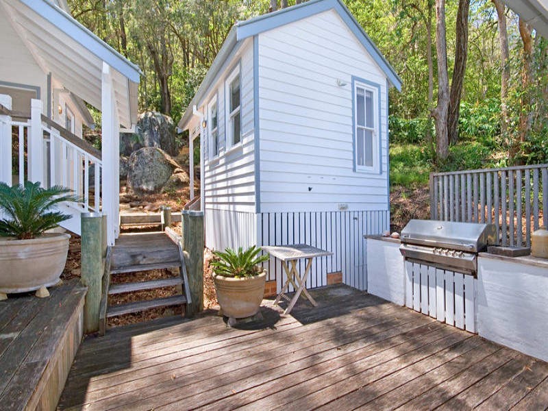9 Hardys Bay Parade, Hardys Bay NSW 2257