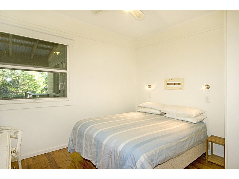 8 Tungarra Parade, Macmasters Beach NSW 2251