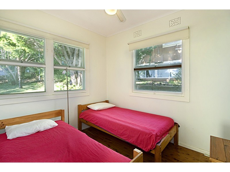 8 Tungarra Parade, Macmasters Beach NSW 2251